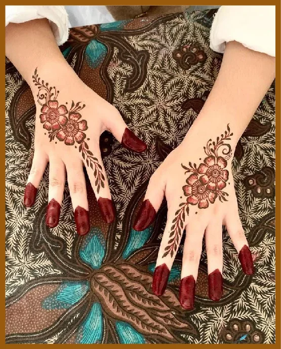 Floral Fusion Khafif Back Hand Mehndi Design